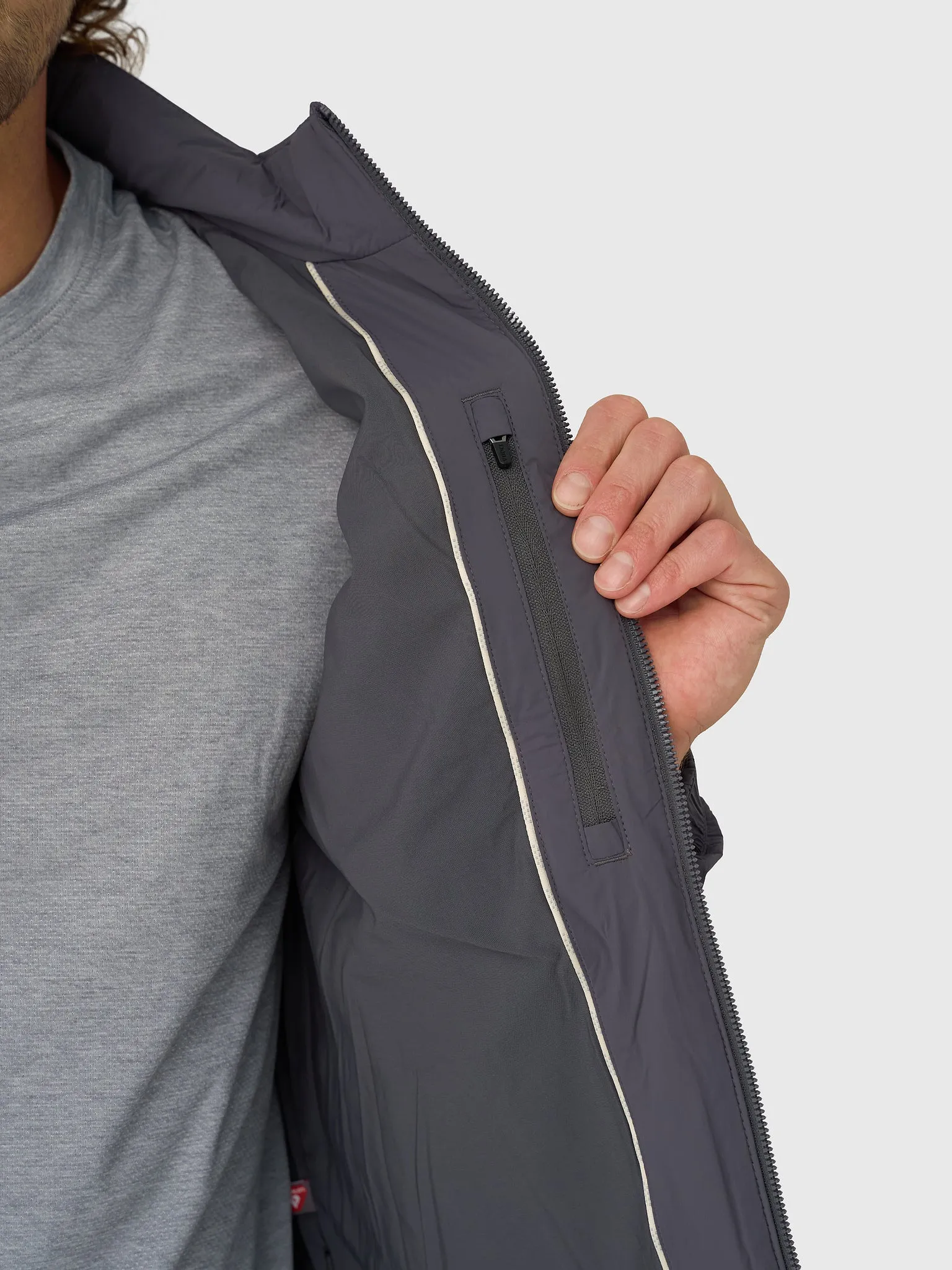 Vuori Men's Echo Insulated Jacket 2.0 sold by Saint Bernard product image thumbnail 5