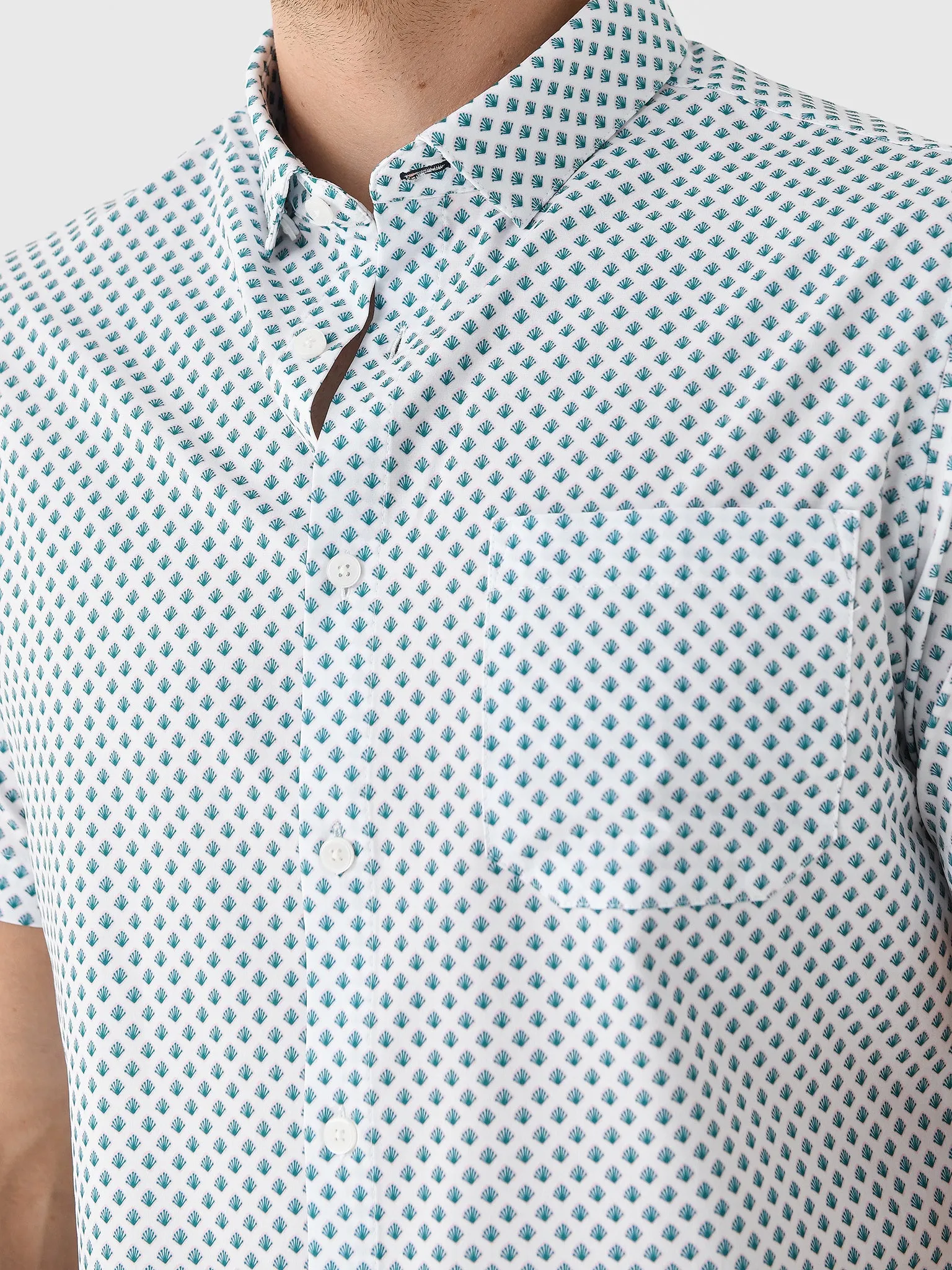 Mizzen+Main Men's Trim Leeward Short Sleeve Dress Shirt sold by Saint Bernard product image thumbnail 5