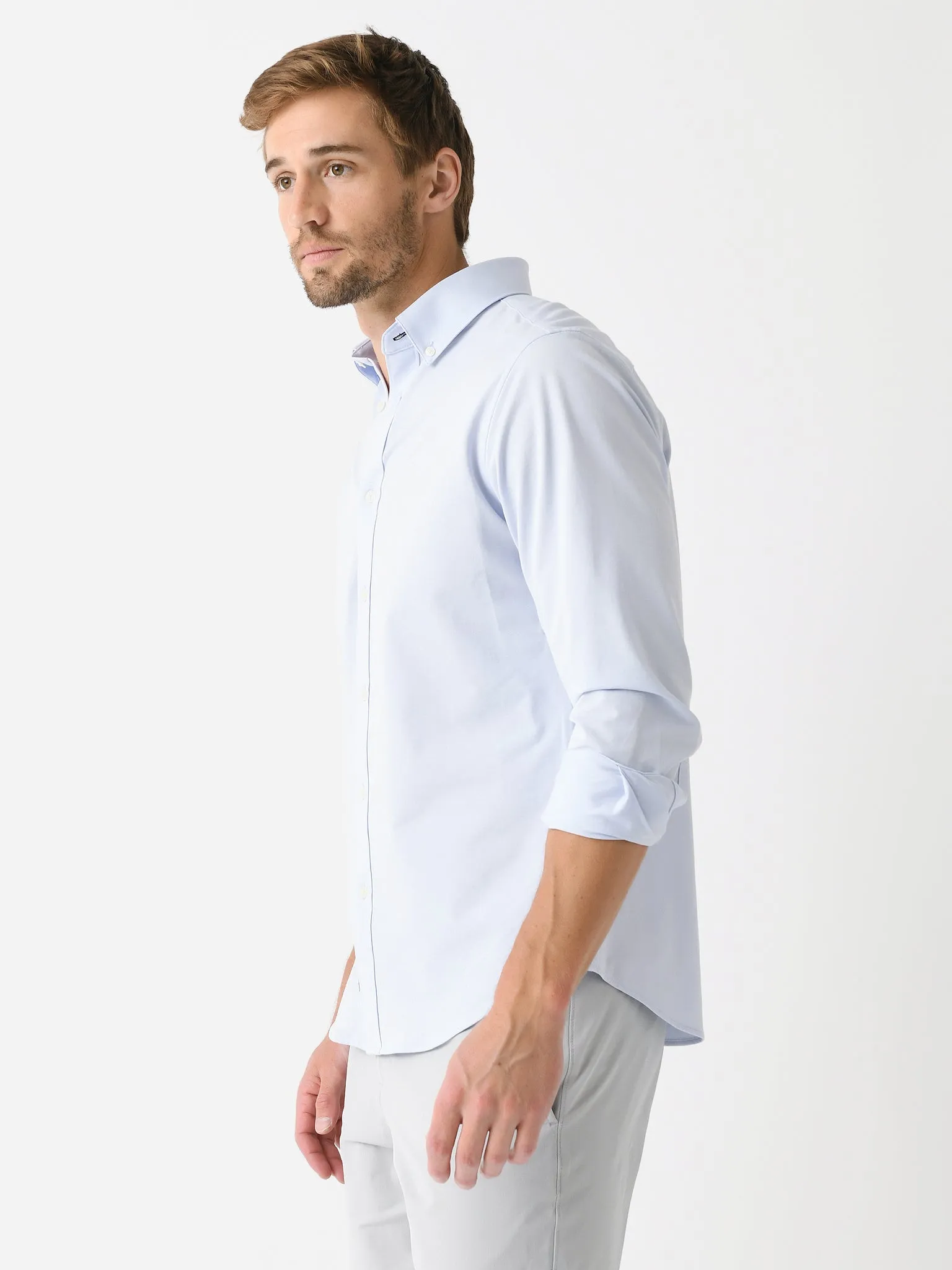 Mizzen+Main Men's Trim Ellis Oxford Shirt sold by Saint Bernard product image thumbnail 3
