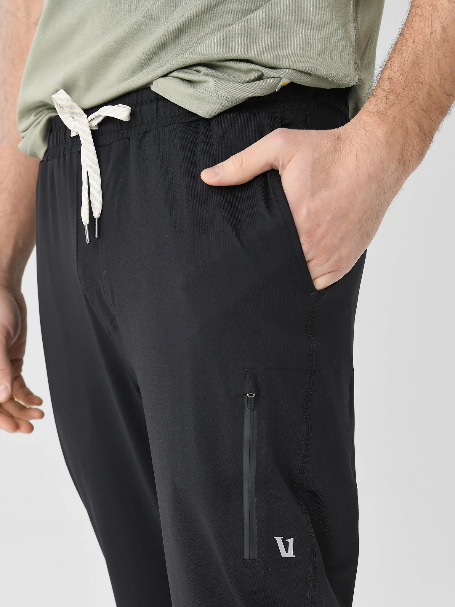 Vuori Men's Sunday Performance Track Pant 2.0 sold by Saint Bernard product image thumbnail 5