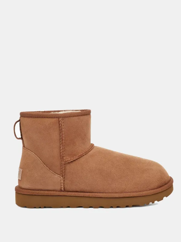 UGG Women's Classic Mini II made by UGG