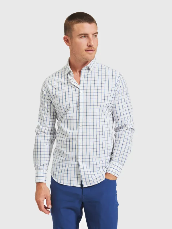 Mizzen+Main Men's Trim Leeward No Tuck Dress Shirt sold by Saint Bernard