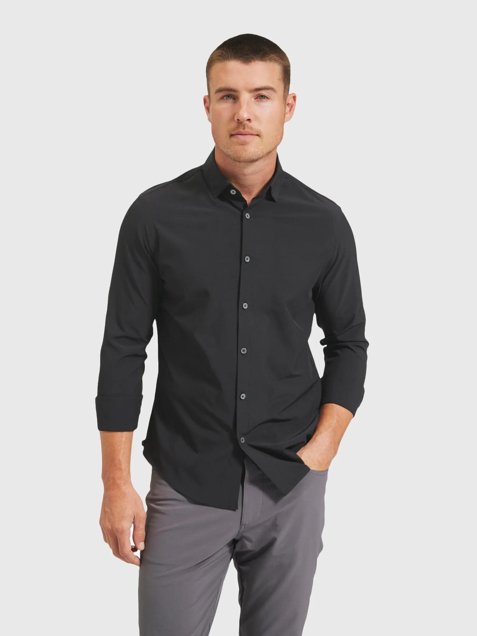 Mizzen+Main Men's Trim Leeward No Tuck Dress Shirt sold by Saint Bernard