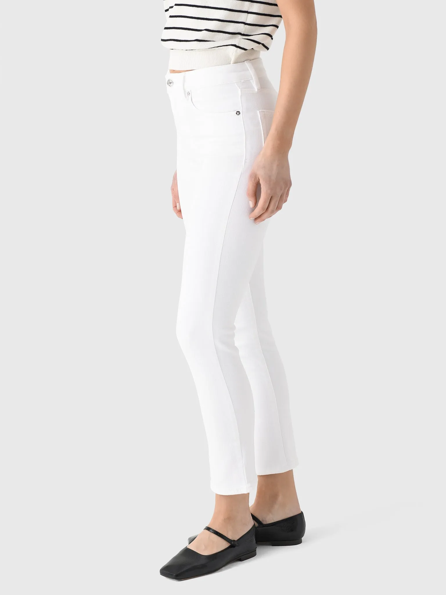 Frame Women's The Pencil Crop Jean sold by Saint Bernard product image thumbnail 3