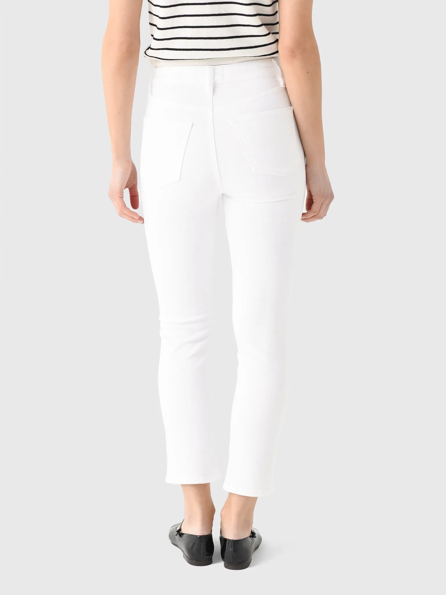 Frame Women's The Pencil Crop Jean sold by Saint Bernard product image thumbnail 4