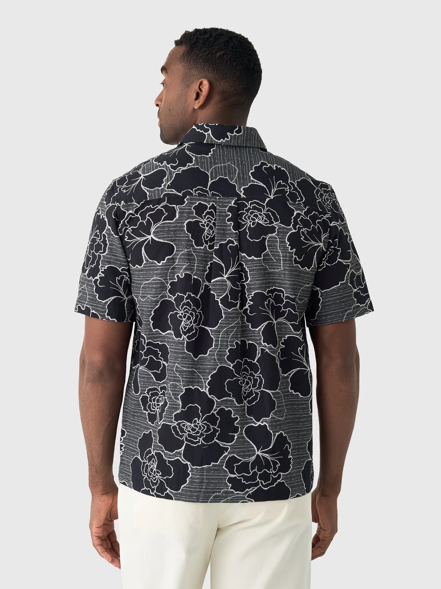 Les Deux Men's Charlie Poppy Short-Sleeve Shirt sold by Saint Bernard product image thumbnail 4