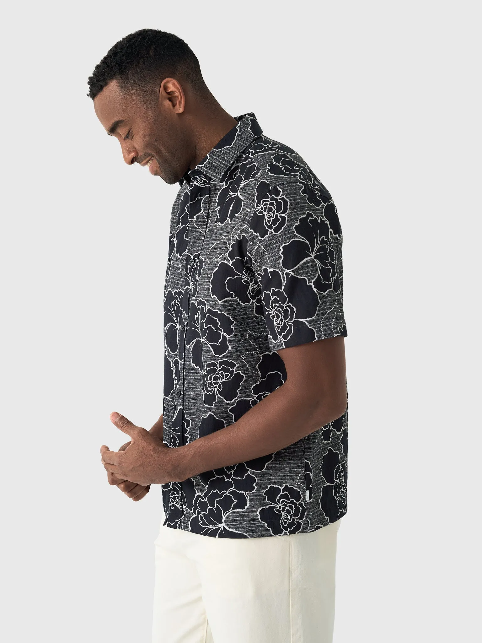 Les Deux Men's Charlie Poppy Short-Sleeve Shirt sold by Saint Bernard product image thumbnail 3