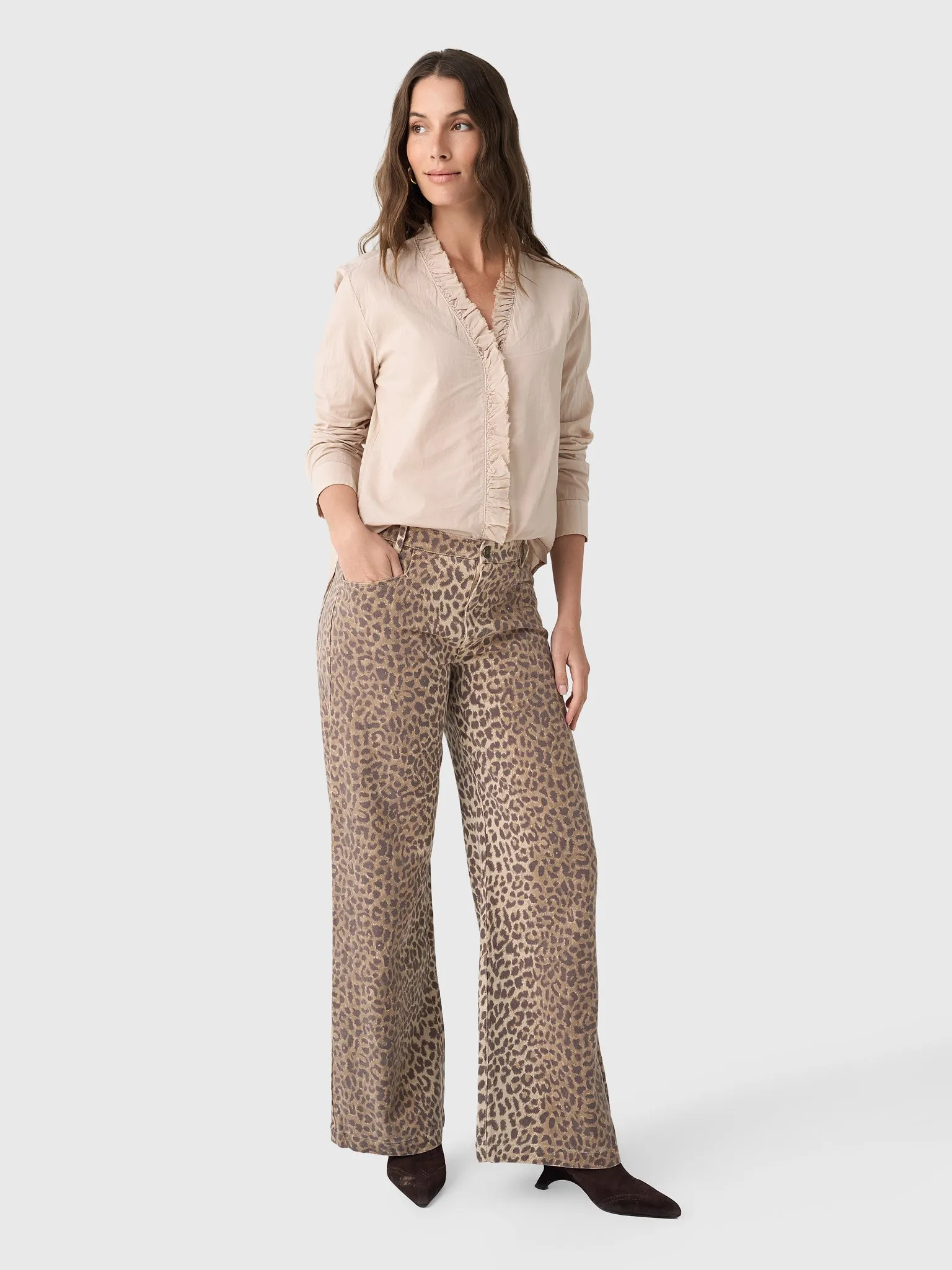 Xirena Women's Kayde Shirt sold by Saint Bernard product image thumbnail 2