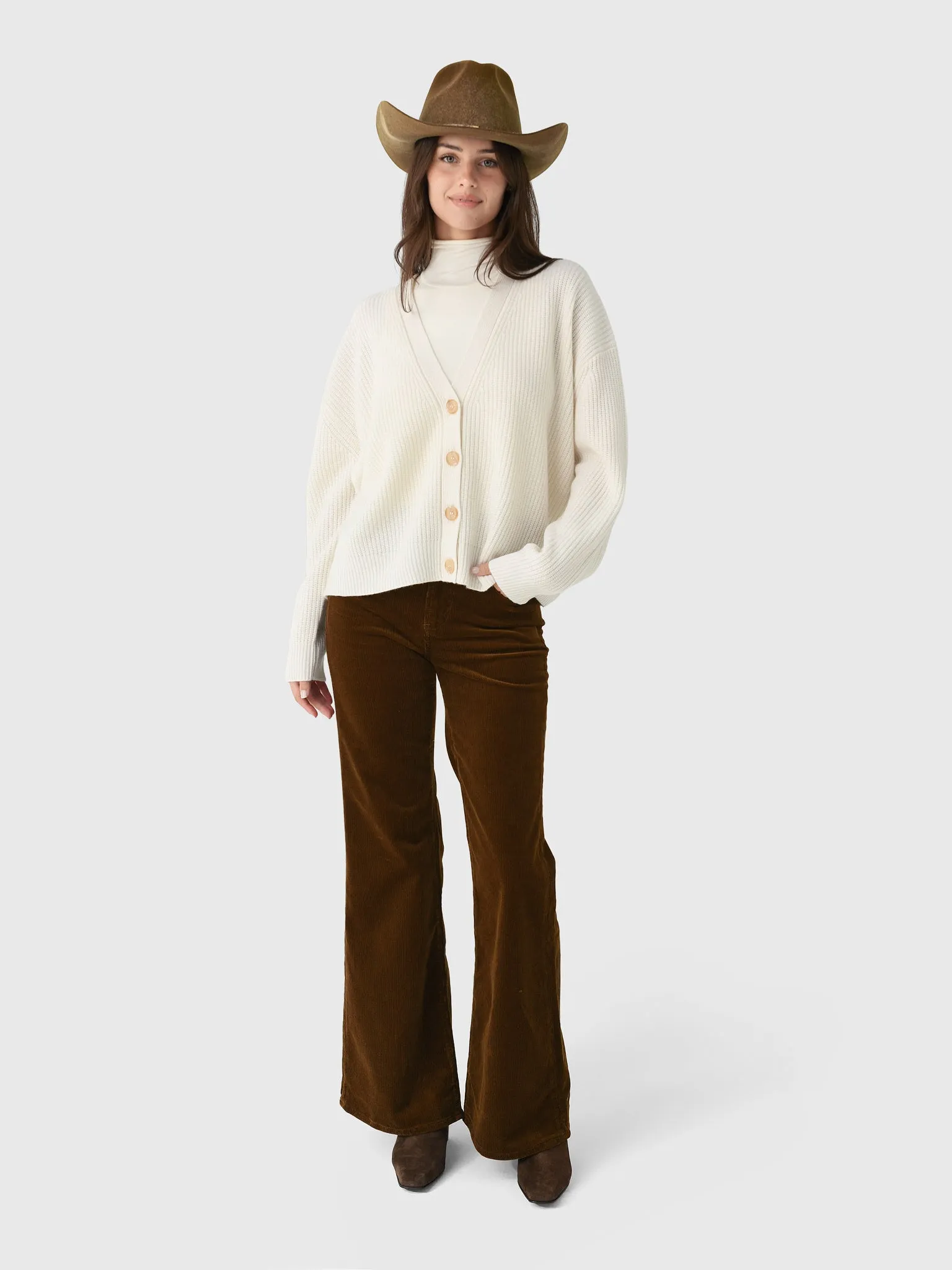 Jenni Kayne Women's Cropped Cashmere Cocoon Cardigan sold by Saint Bernard product image thumbnail 2