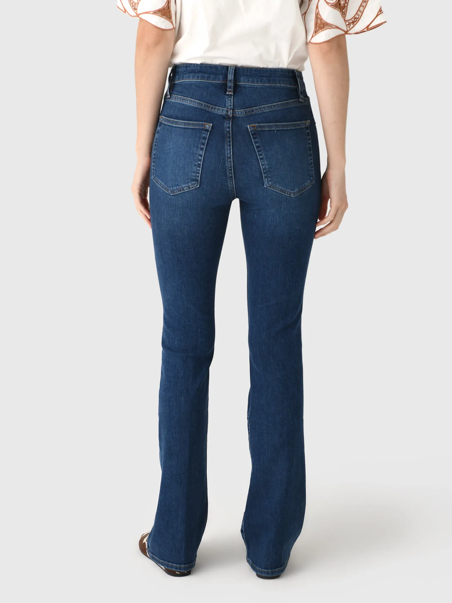 Frame Women's The Reboot Jean sold by Saint Bernard product image thumbnail 4