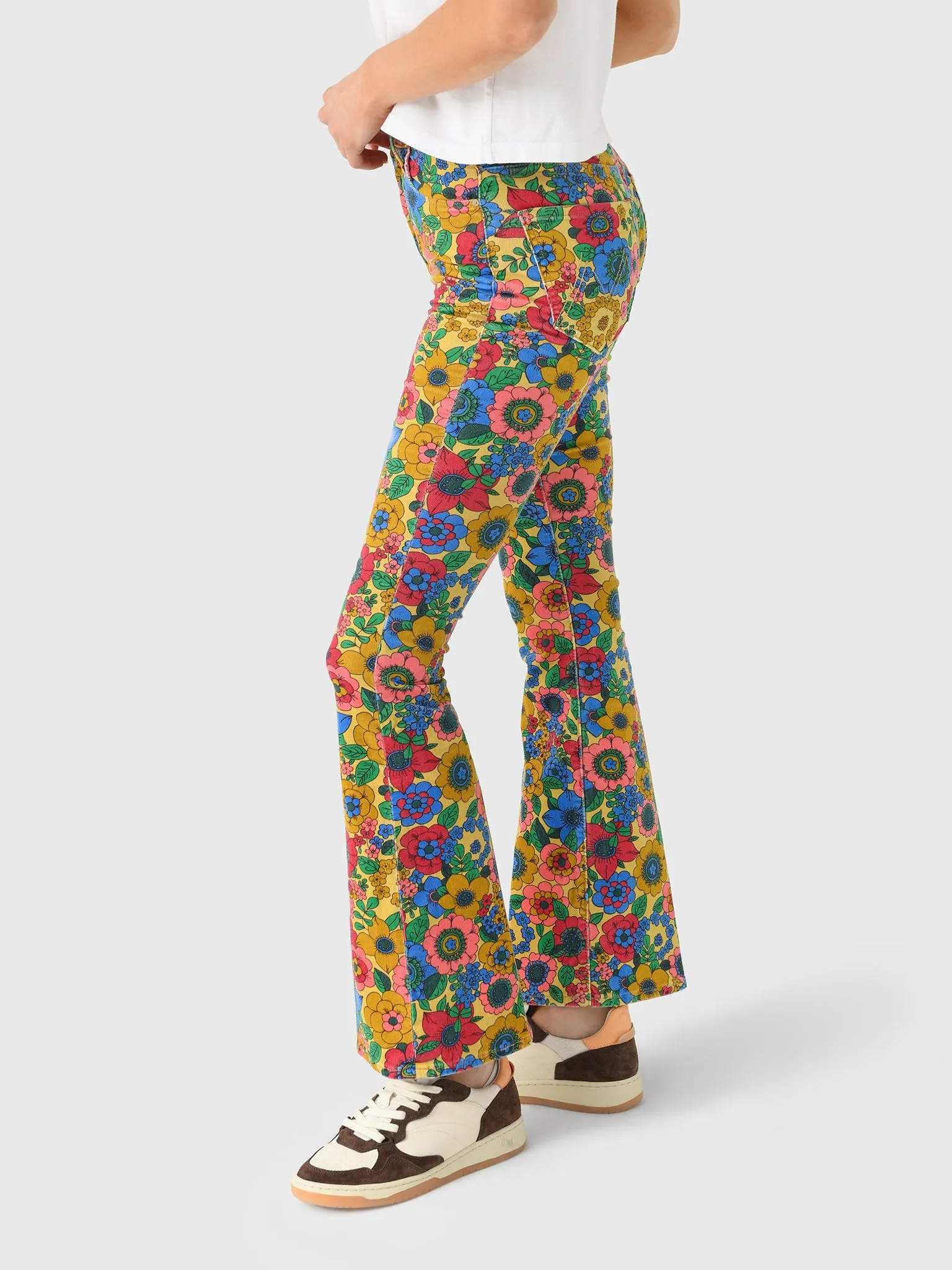 Mother Women's The High Waisted Weekender Skimp Jean sold by Saint Bernard product image thumbnail 3