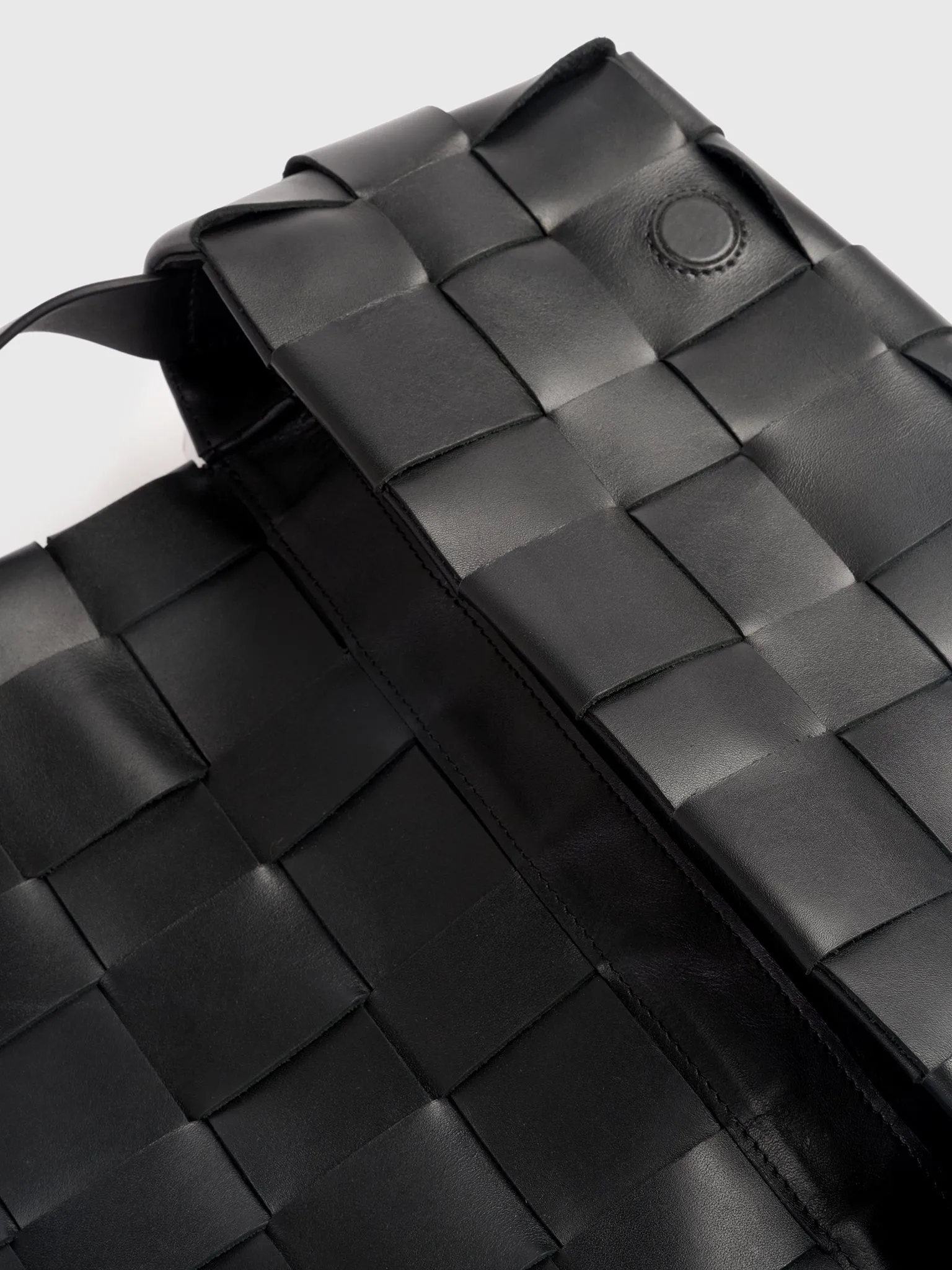 St. Agni Woven Envelope Mini Tote sold by Saint Bernard product image thumbnail 4