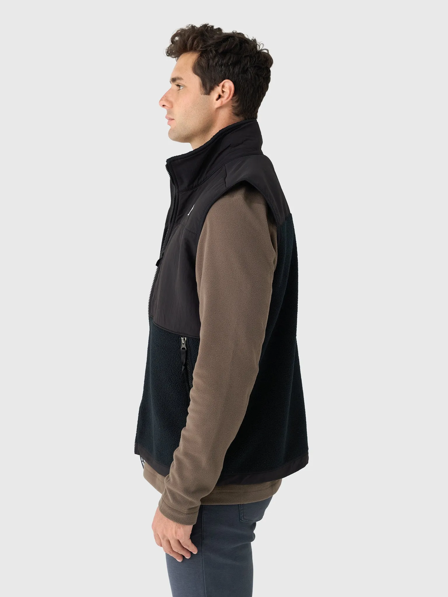 The North Face Men's Retro Denali Vest sold by Saint Bernard product image thumbnail 3