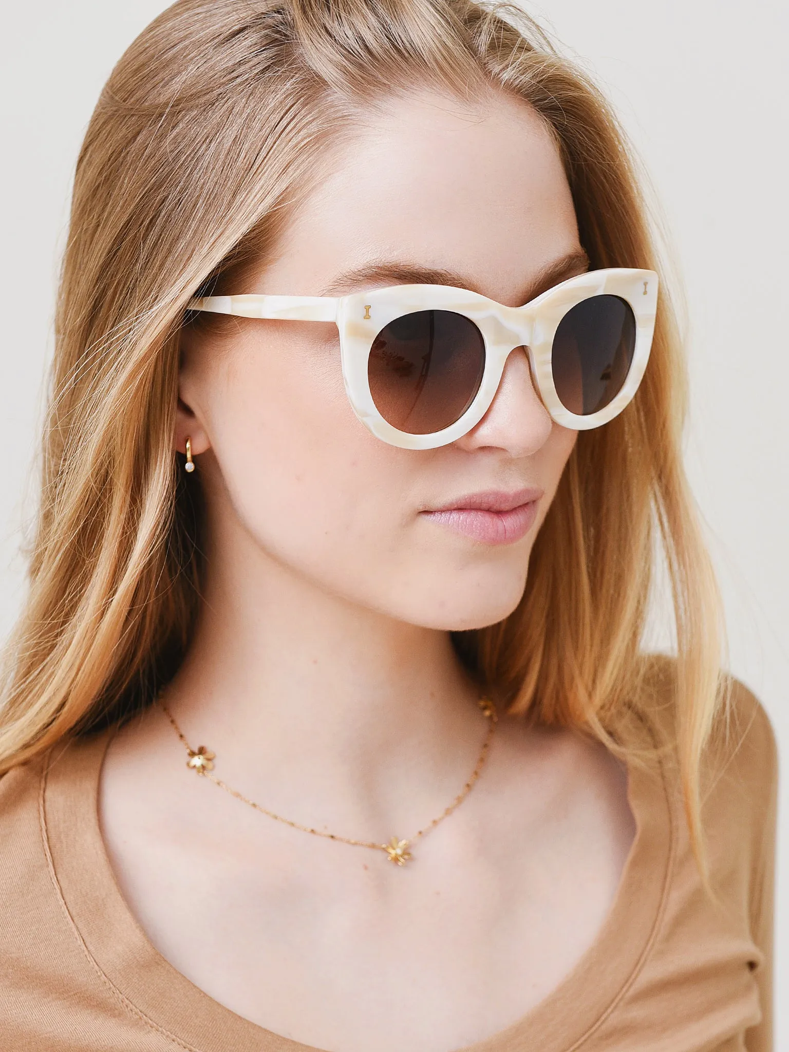 Illesteva Boca Sunglasses sold by Saint Bernard product image thumbnail 2
