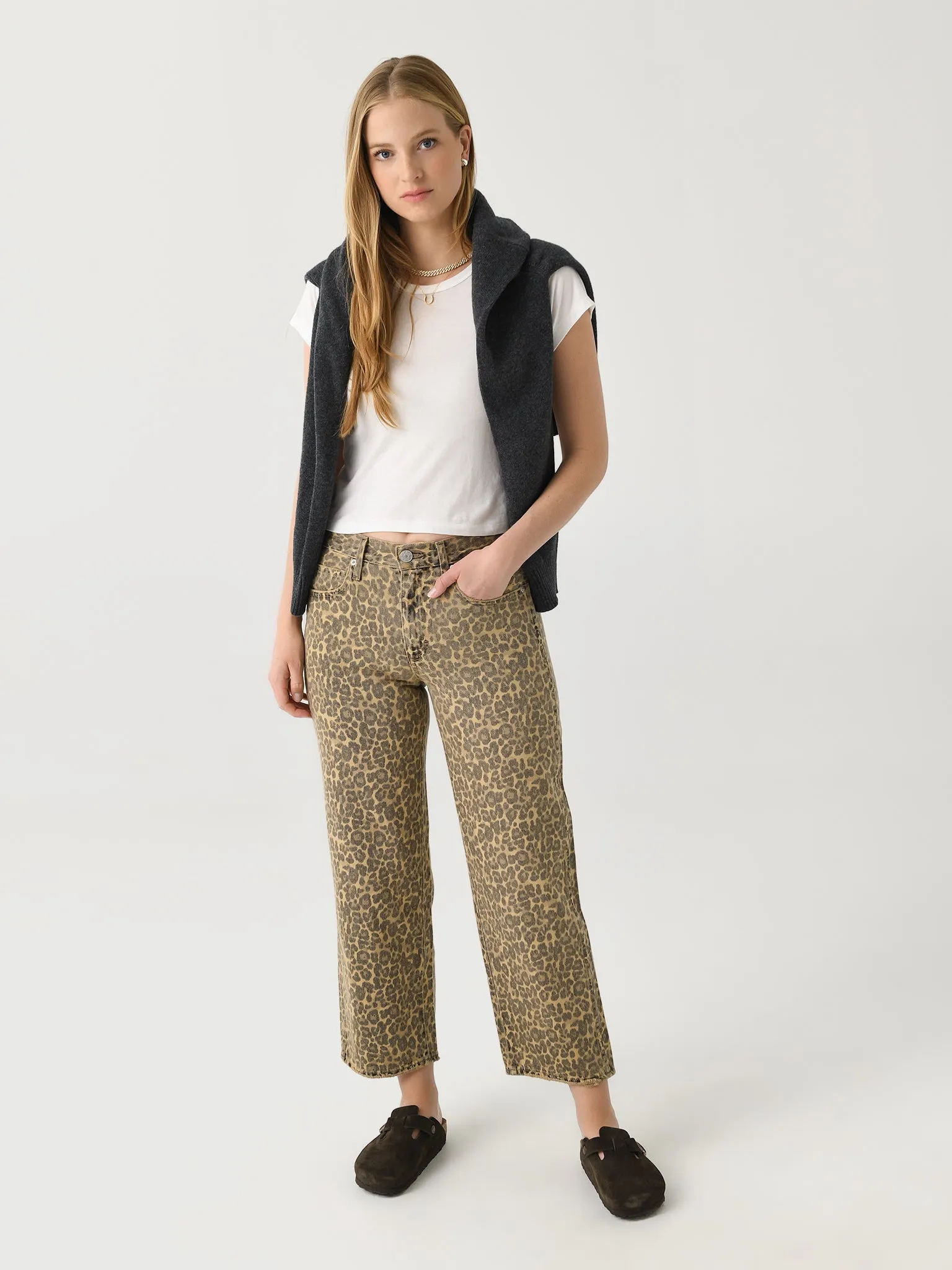 AMO Women's Billie Jean sold by Saint Bernard product image thumbnail 2