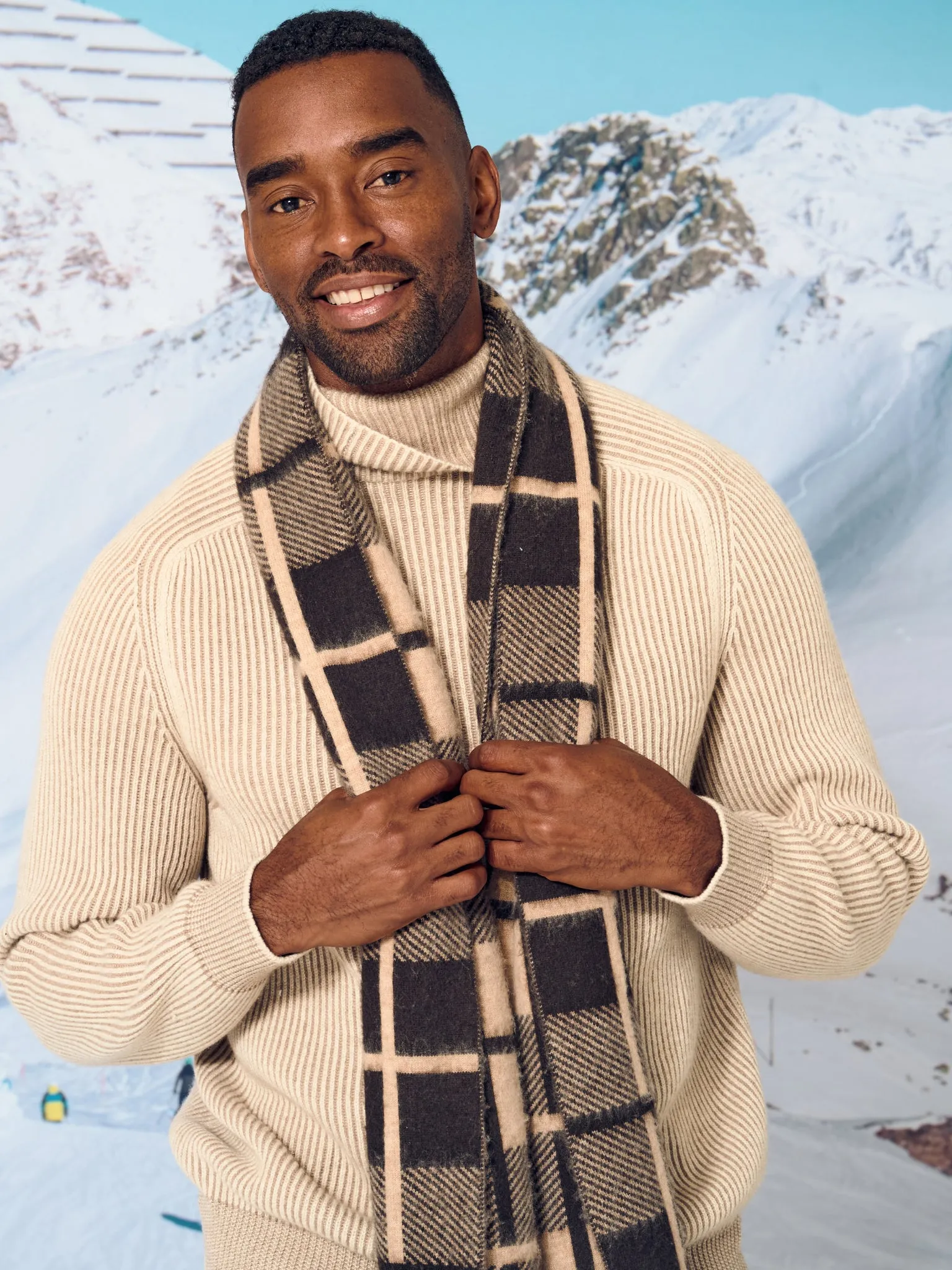 Guest In Residence The Plaid Big Scarf sold by Saint Bernard product image thumbnail 2