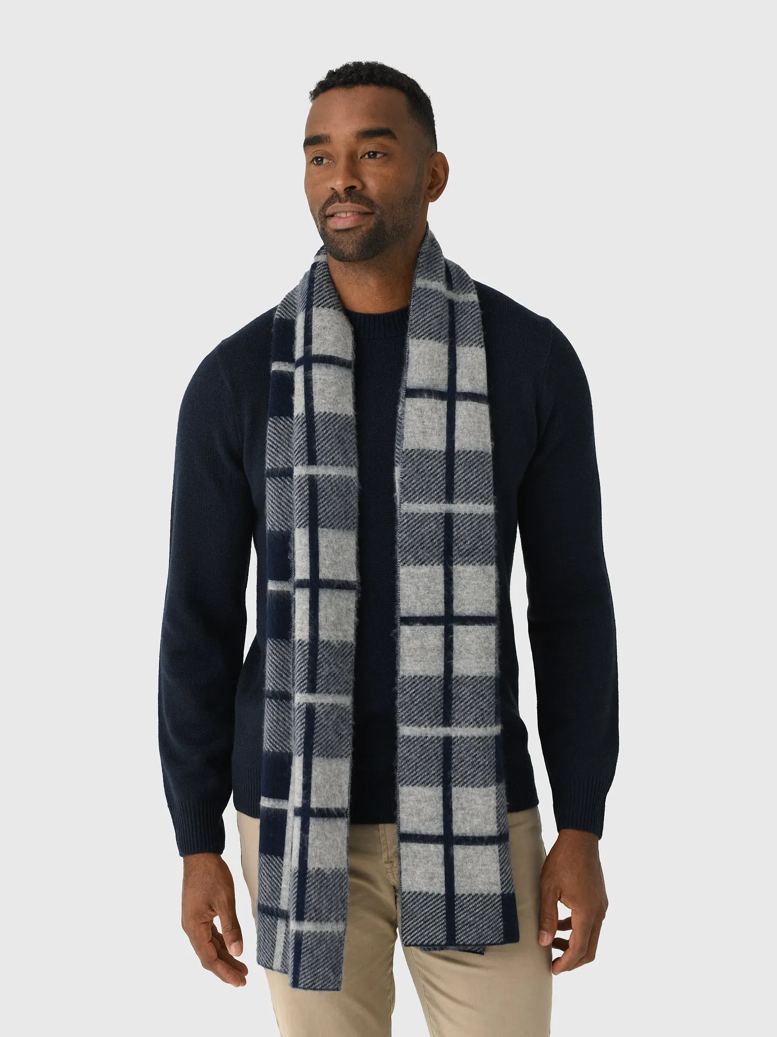 Guest In Residence The Plaid Big Scarf sold by Saint Bernard product image thumbnail 5