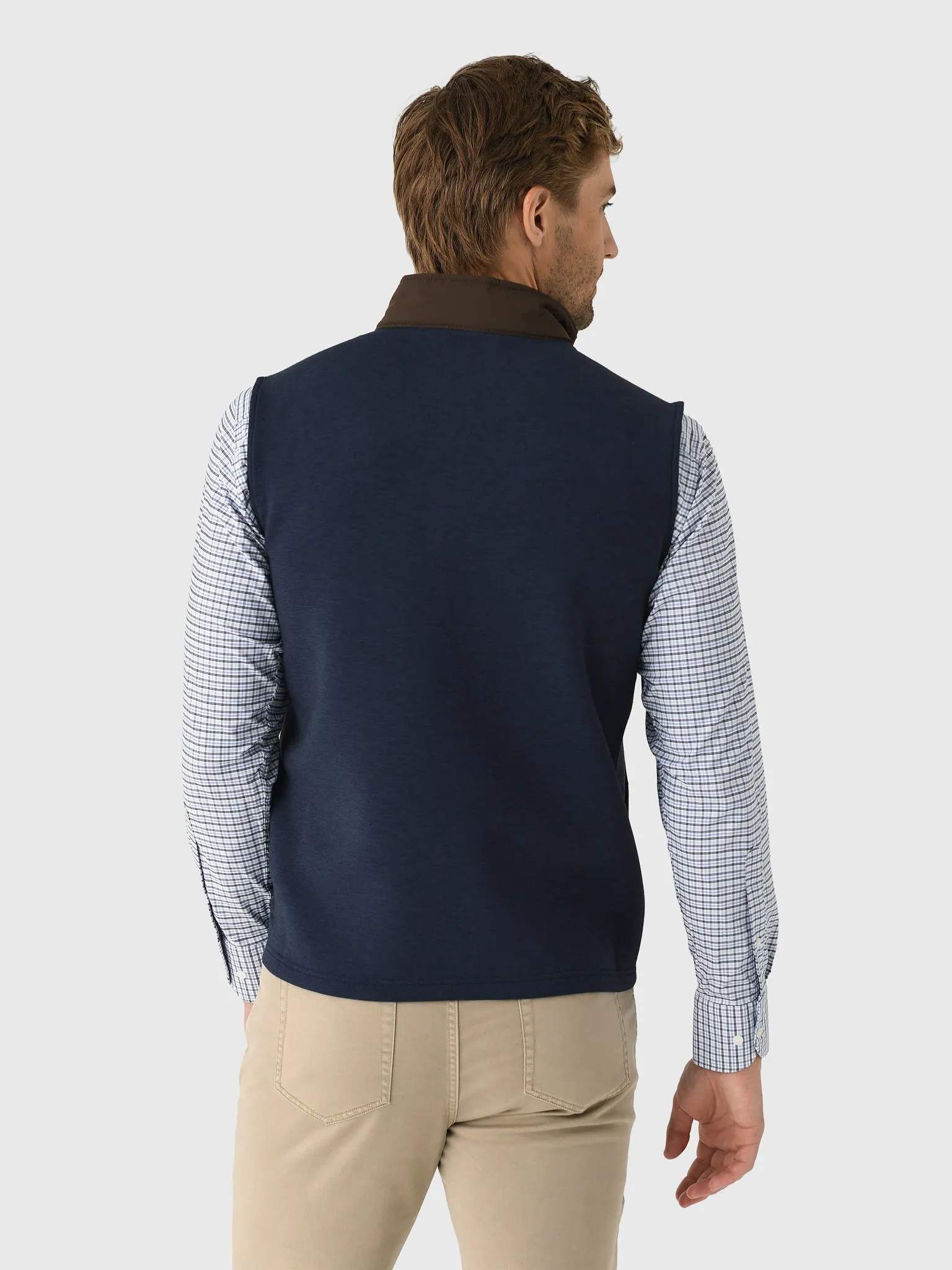 Peter Millar Crown Crafted Men's Winsome Hybrid Vest sold by Saint Bernard product image thumbnail 4