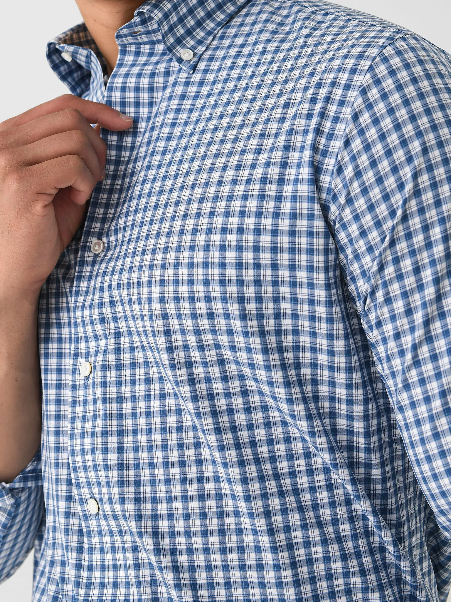 Peter Millar Crown Crafted Men's Davis Performance Poplin Sport Shirt sold by Saint Bernard product image thumbnail 5