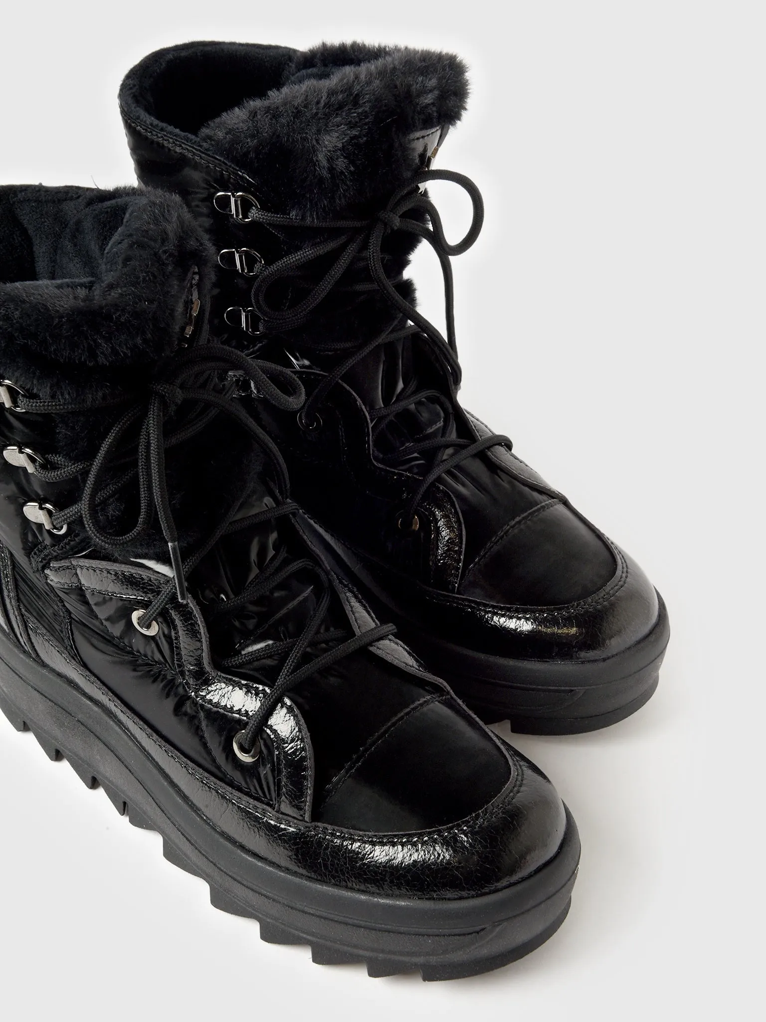 Pajar Women's Tacey Low Boot sold by Saint Bernard product image thumbnail 4