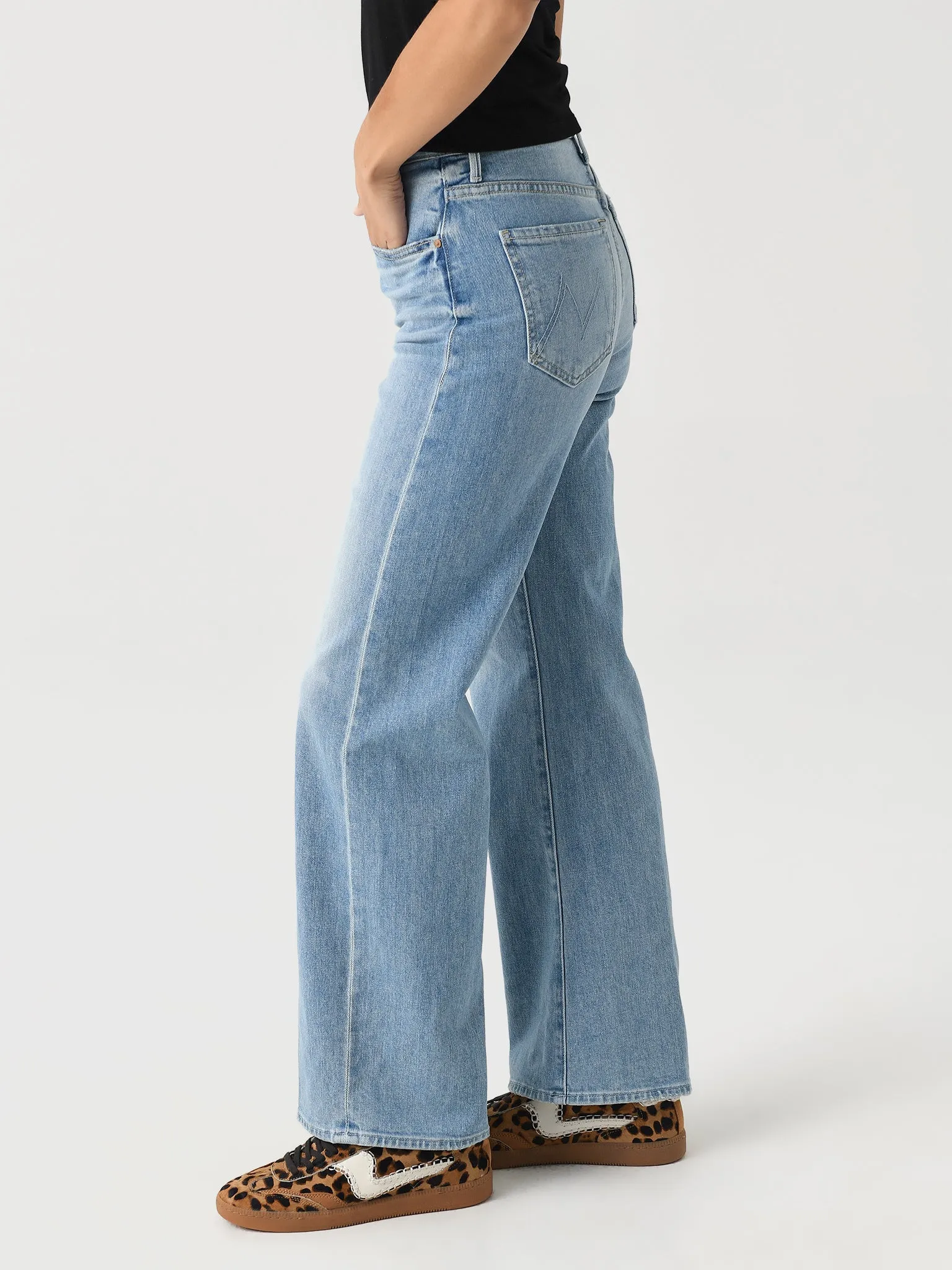 Mother Women's Petites The Lil' Lasso Sneak Jean sold by Saint Bernard product image thumbnail 3