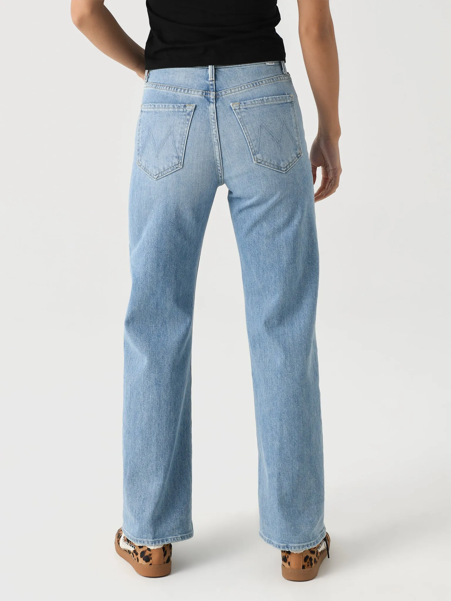 Mother Women's Petites The Lil' Lasso Sneak Jean sold by Saint Bernard product image thumbnail 4