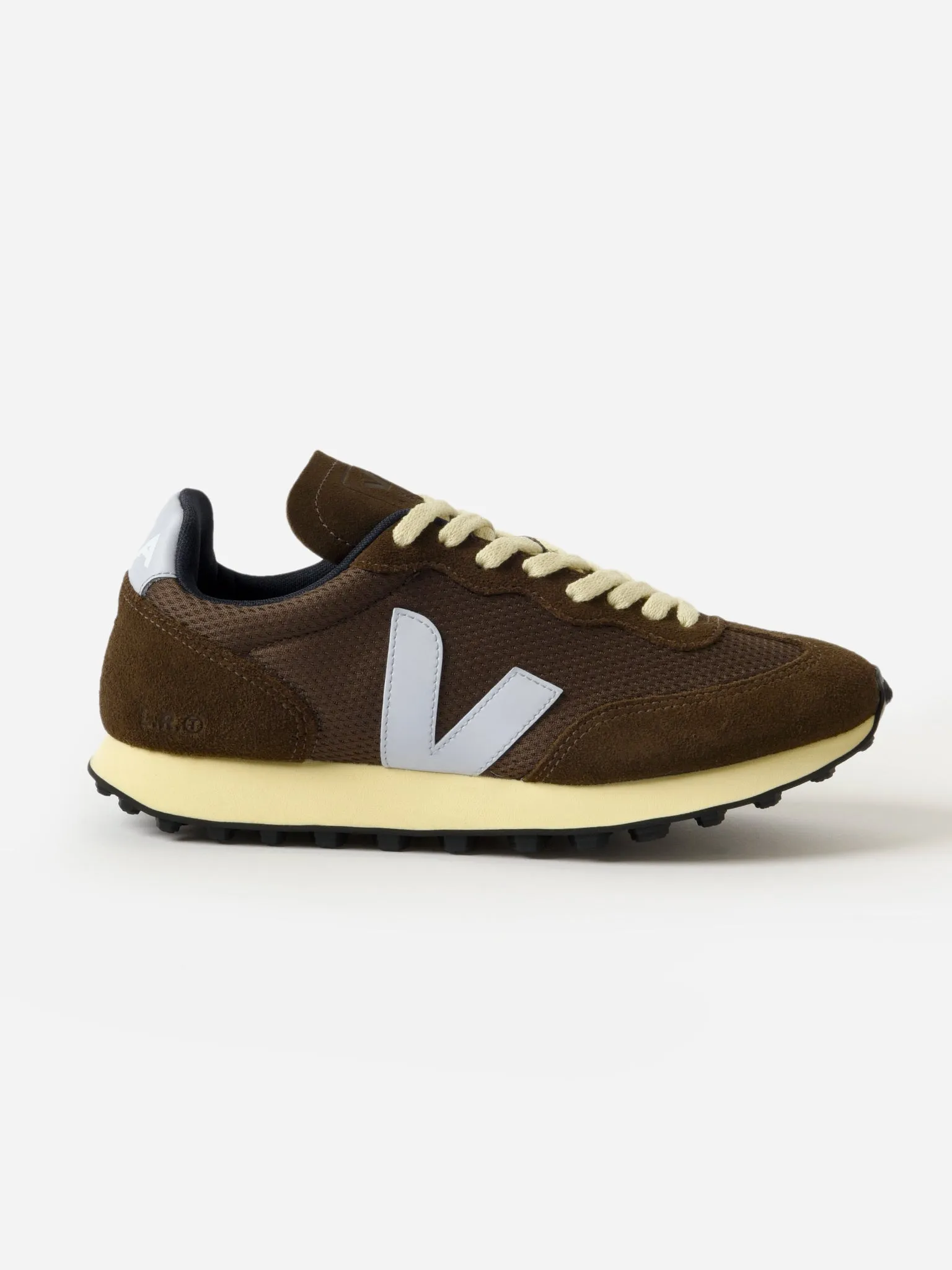 VEJA Women's Rio Branco Alveomesh Sneaker sold by Saint Bernard product image thumbnail 2