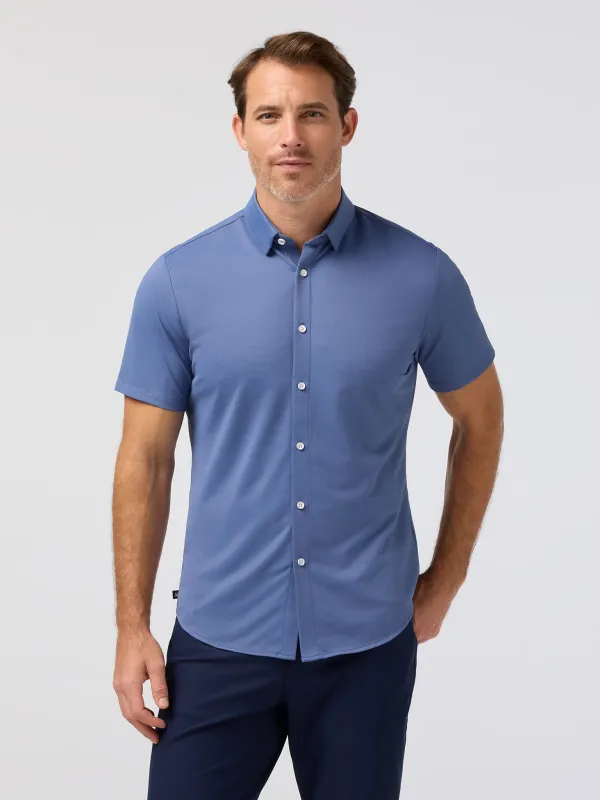 Mizzen+Main Men's Trim Halyard Short Sleeve Dress Shirt made by Mizzen+Main
