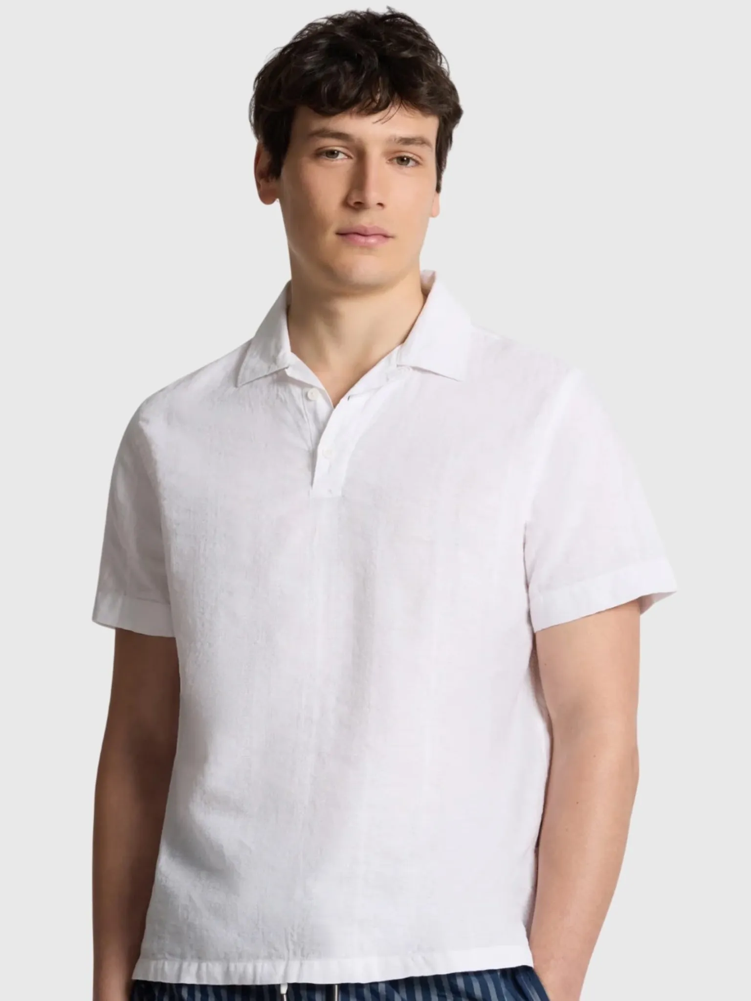Onia Men's Cotton Linen Pop-Over Polo sold by Saint Bernard product image thumbnail 2