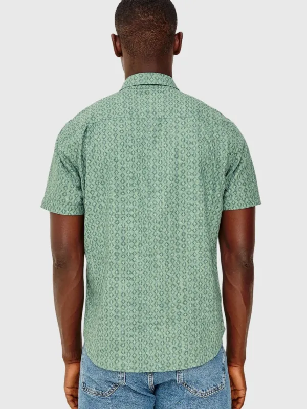 Rails Men's Carson Button-Down Shirt made by Rails