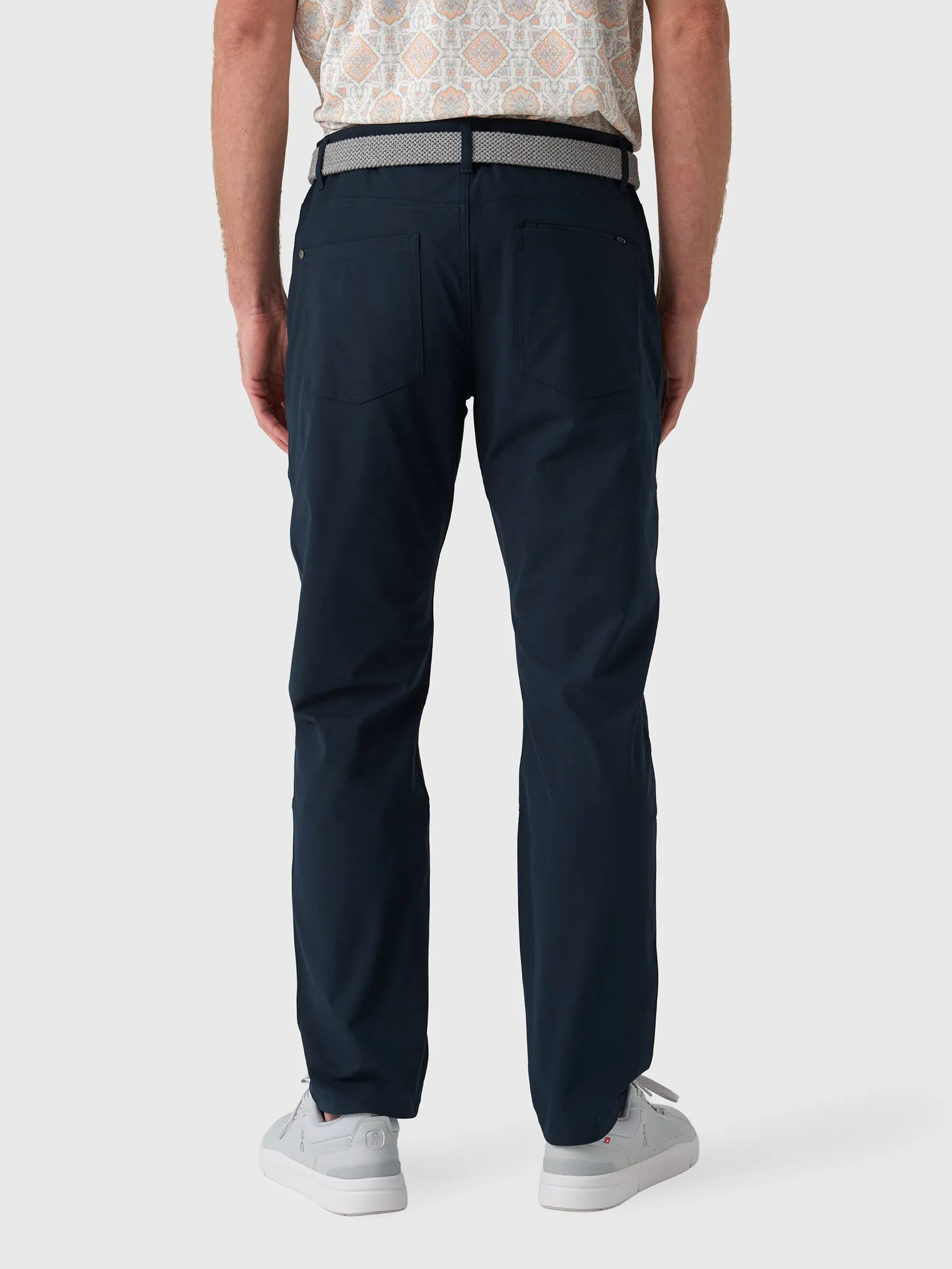 Vuori Men's Meta Classic Fit 32" Pant sold by Saint Bernard product image thumbnail 3