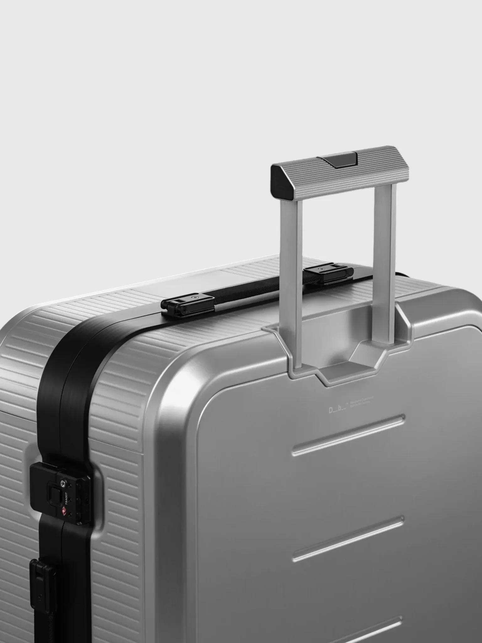 DB Journey Ramverk Alu Large Check-In Luggage sold by Saint Bernard product image thumbnail 3