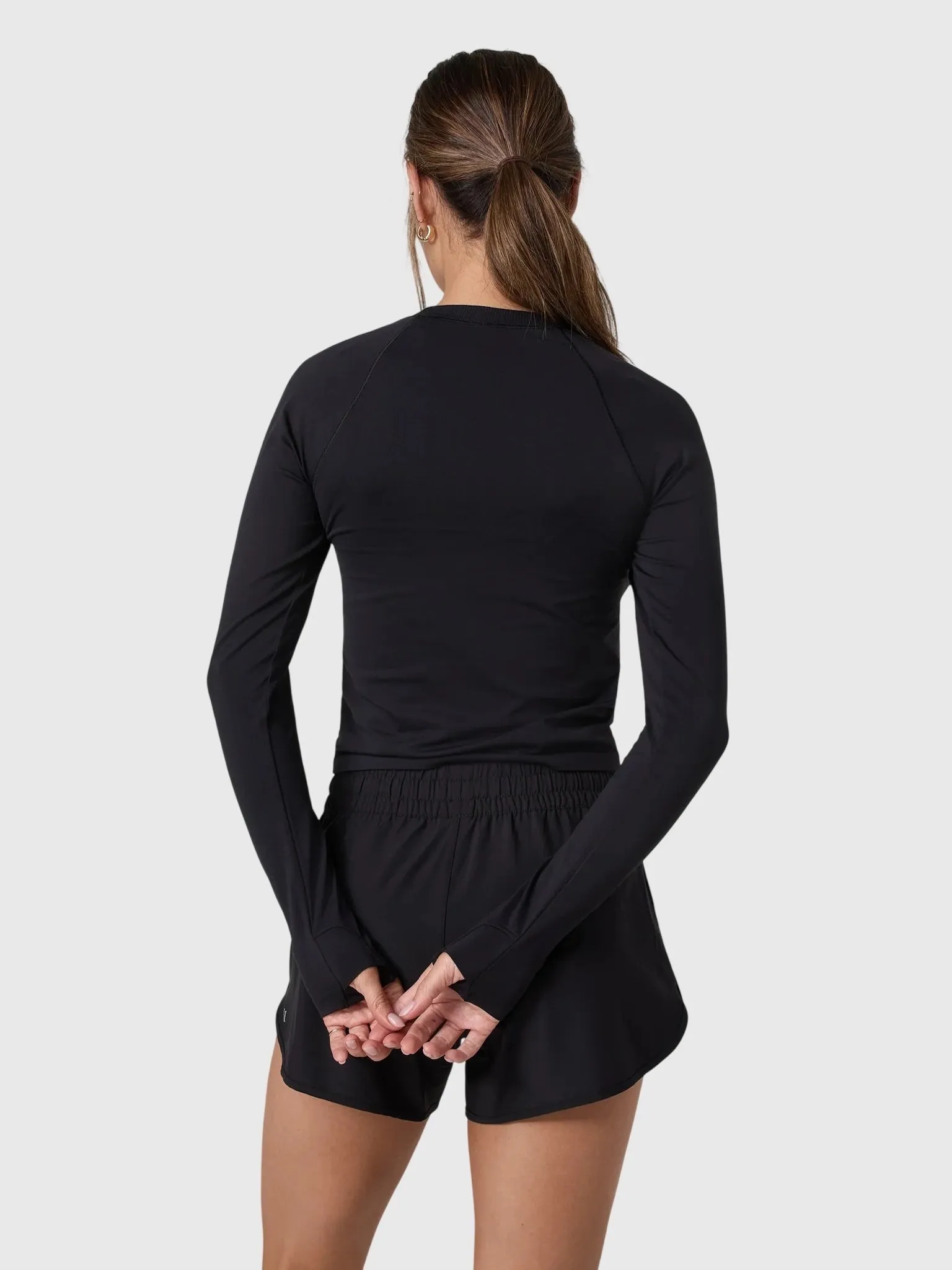 Vuori Women's Long Sleeve Seamless Surge Tee sold by Saint Bernard product image thumbnail 2