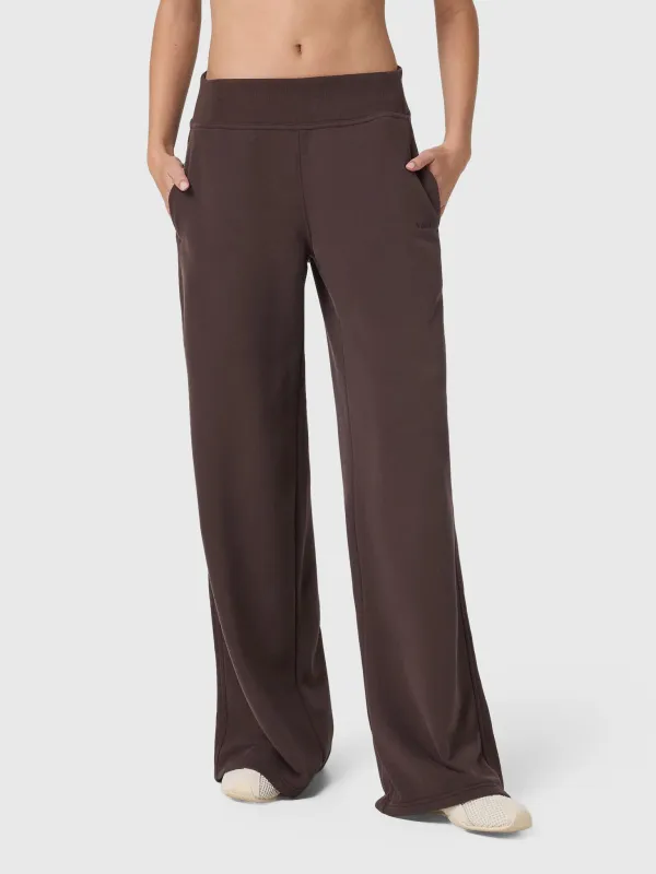 Vuori Women's Sedona Midrise Wideleg Sweatpant made by Vuori