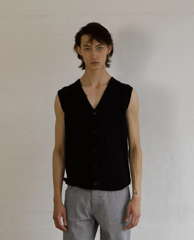 ALEX VEST . BLACK sold by Sunflower