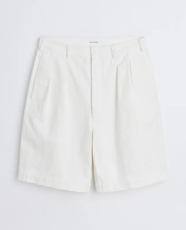PLEATED SHORTS . WHITE sold by Sunflower