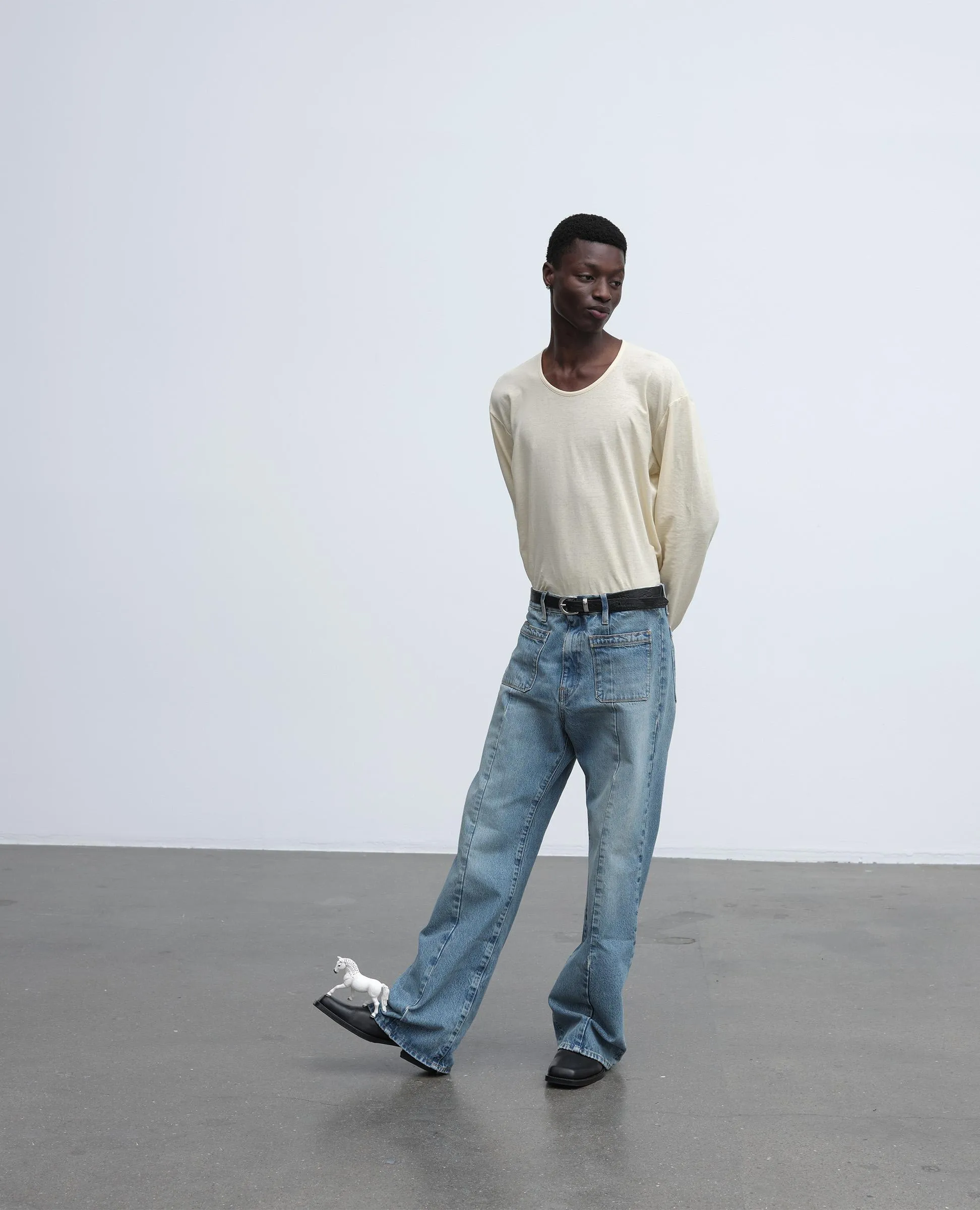 FLARE . LIGHT BLUE VINTAGE sold by Sunflower