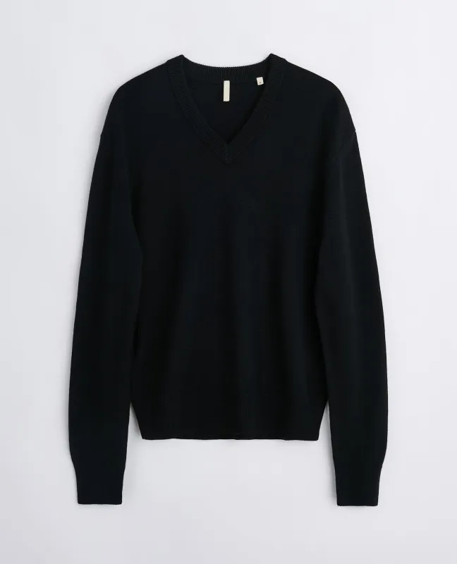 MOON MERINO V NECK sold by Sunflower