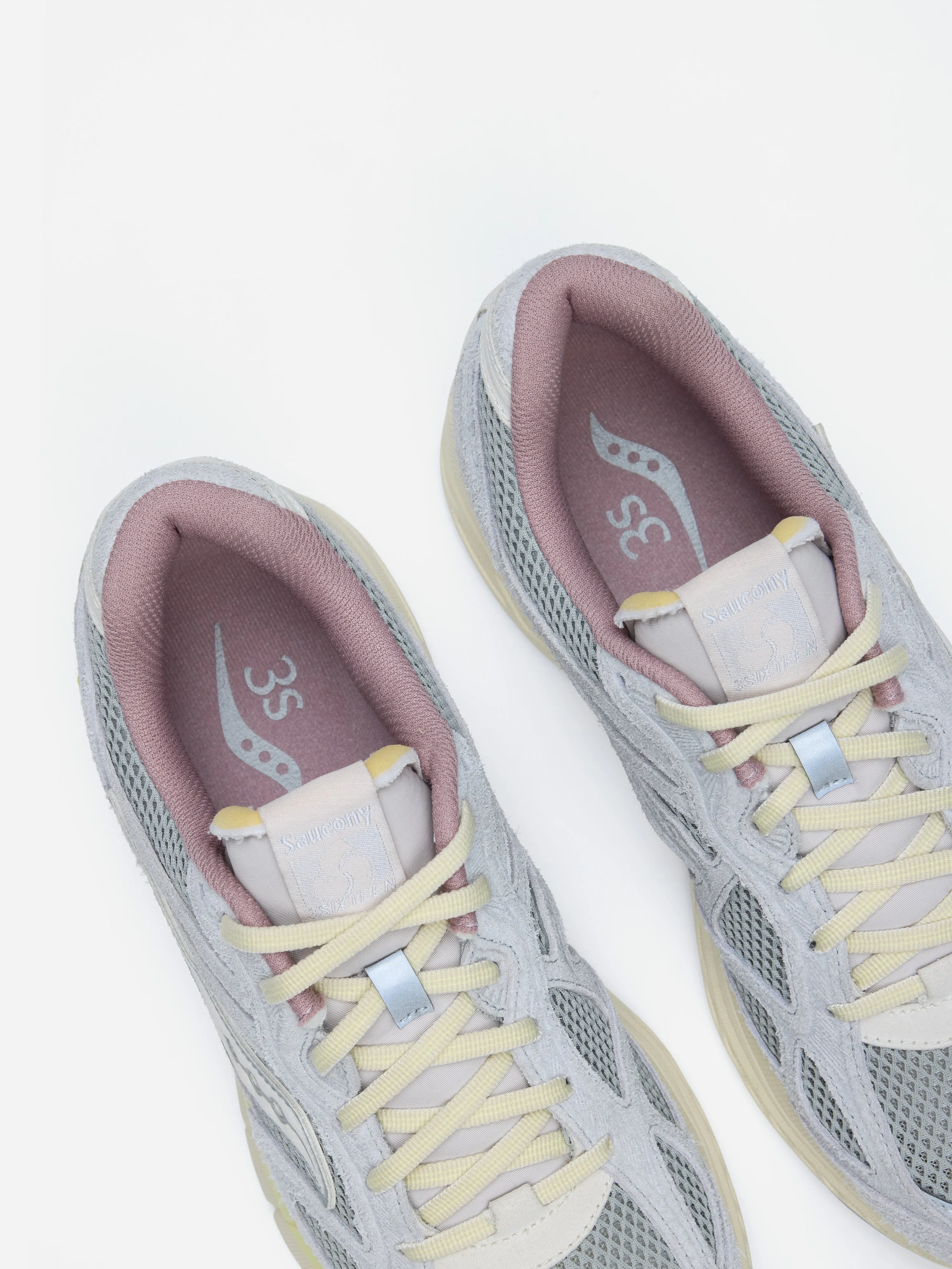 Saucony for 3sixteen ~ Guide v7.3s - Graphite sold by 3sixteen product image thumbnail 4
