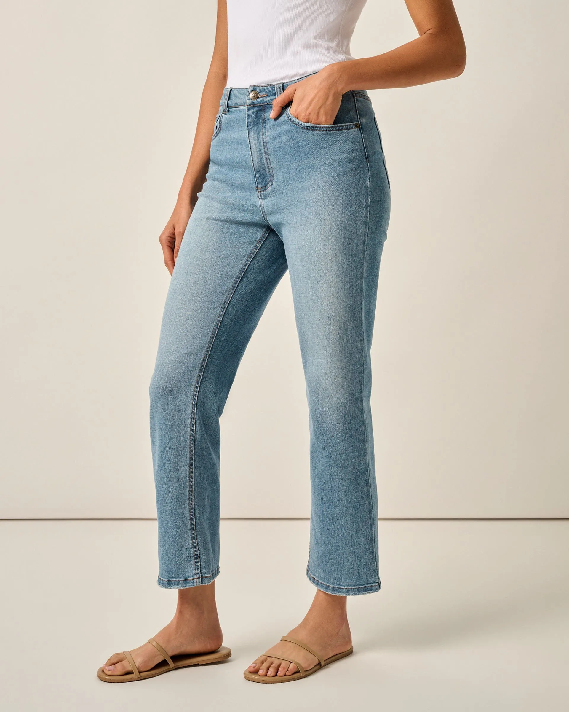 Savanah Light Everyday Wash Jean sold by Johnnie-O product image thumbnail 2