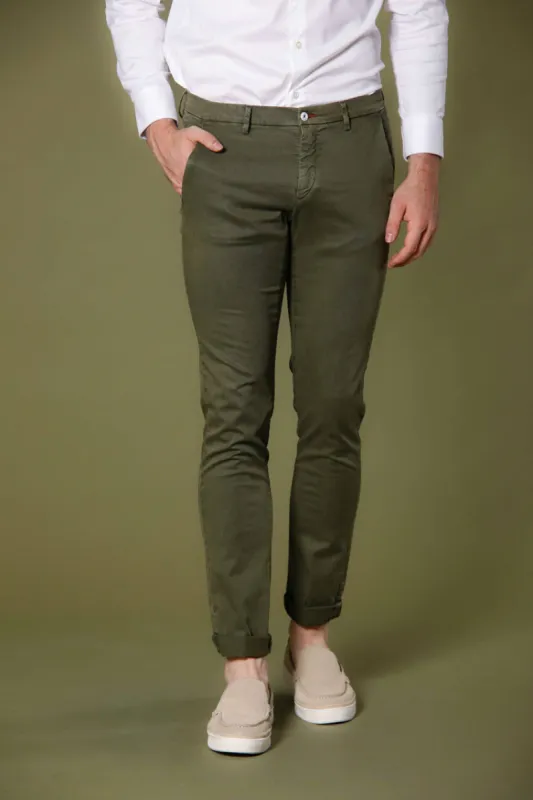 Torino Summer Color men's chino pants in cotton and tencel slim sold by Mason's