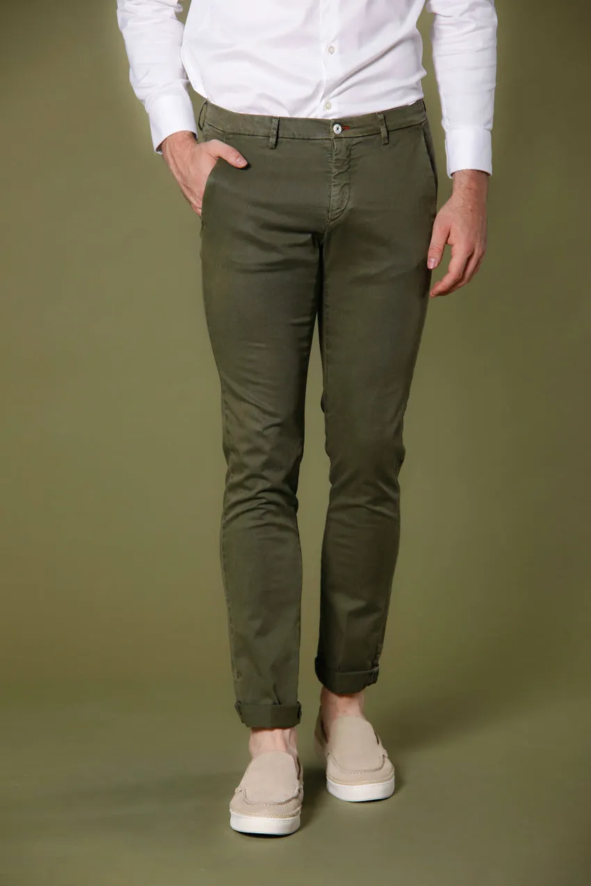Torino Summer Color men's chino pants in cotton and tencel slim sold by Mason's
