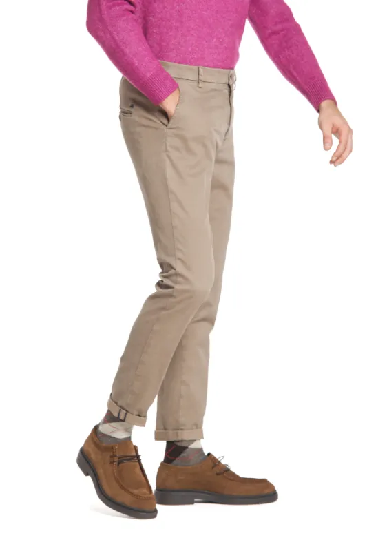 Osaka Style man chino pant in cotton modal stretch carrot fit sold by Mason's