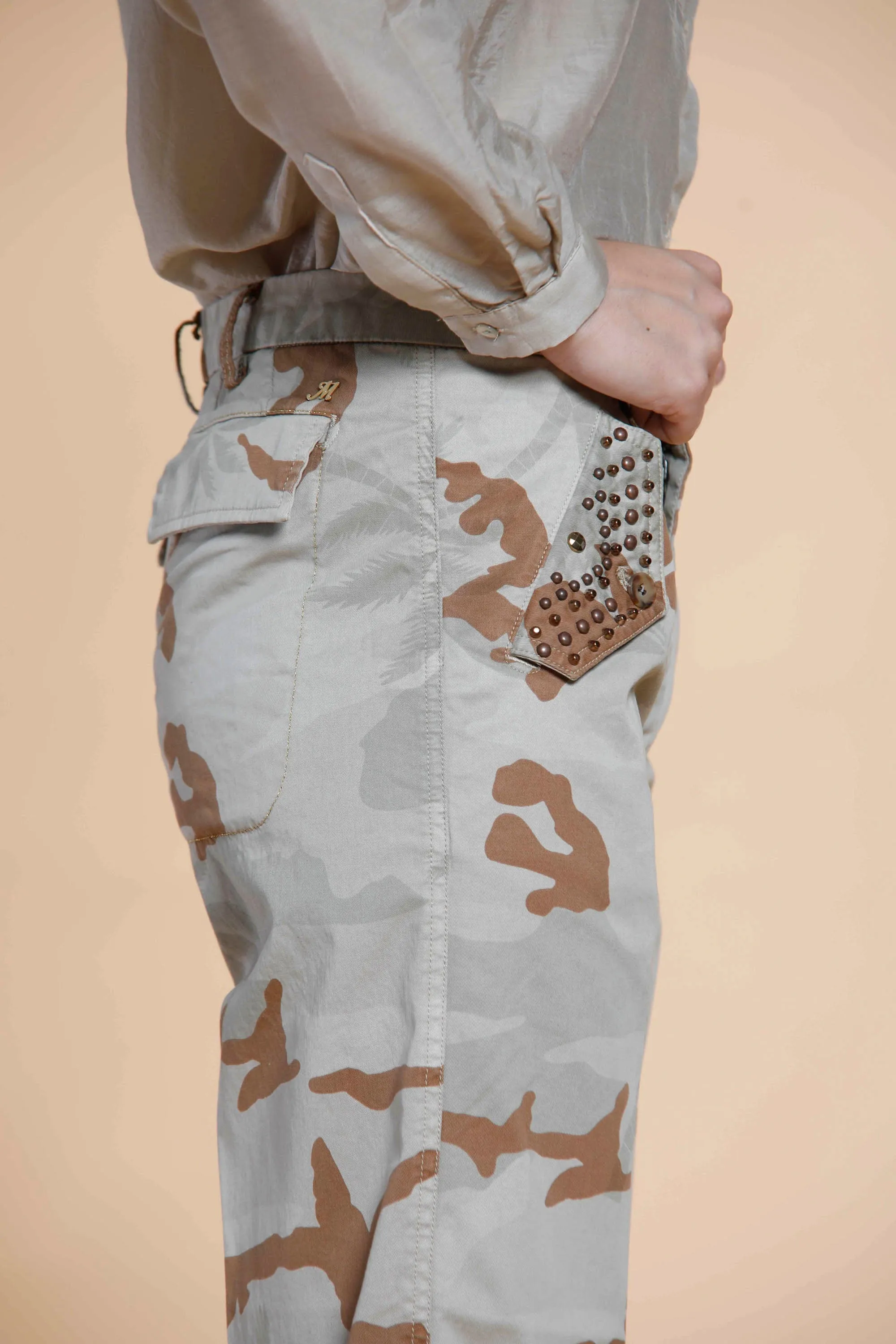 Evita woman cargo pants in cotton with palm-camou pattern curvy sold by Mason's product image thumbnail 5
