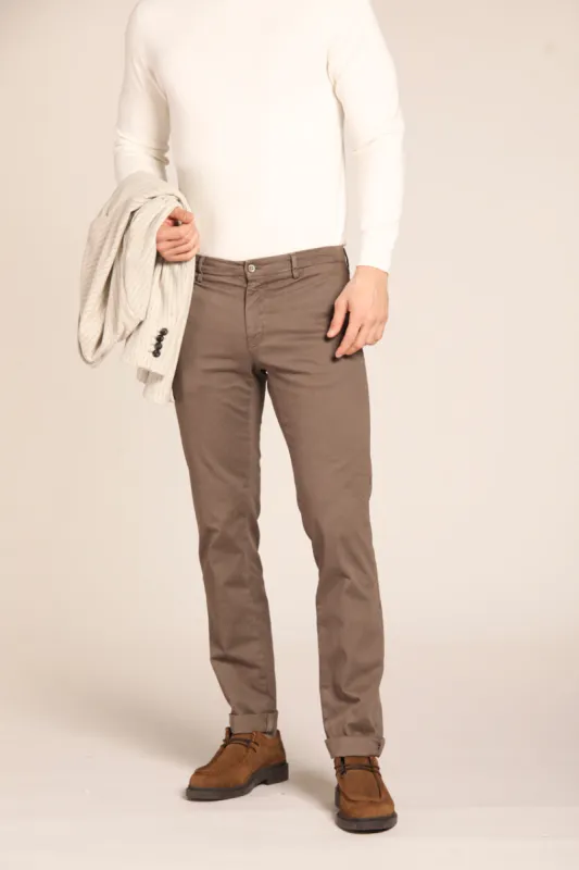 New York men's chino pants in gabardine stretch regular fit  ①. sold by Mason's
