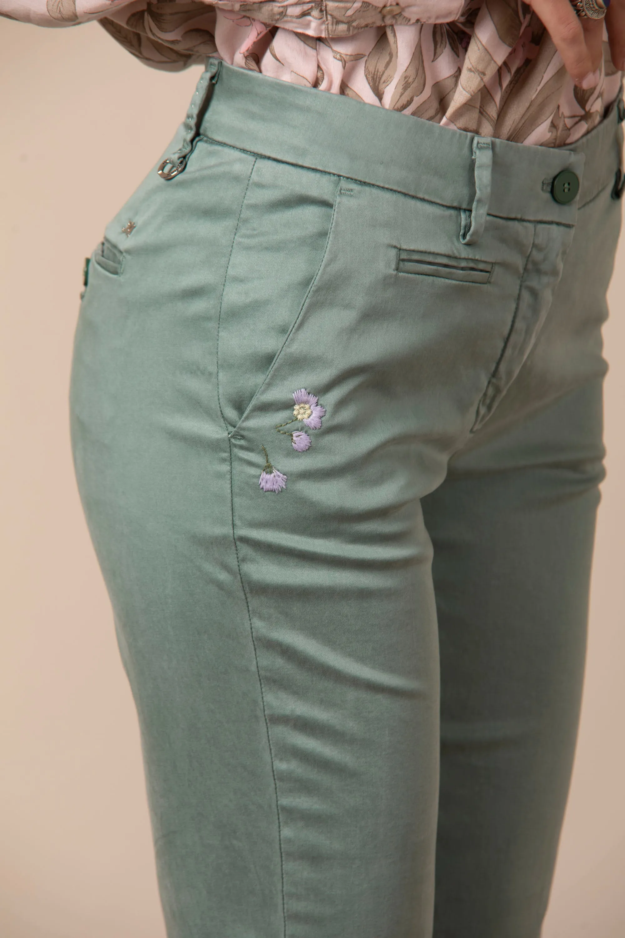 New York Slim woman chino pants in stretch satin with embroidery slim sold by Mason's product image thumbnail 4