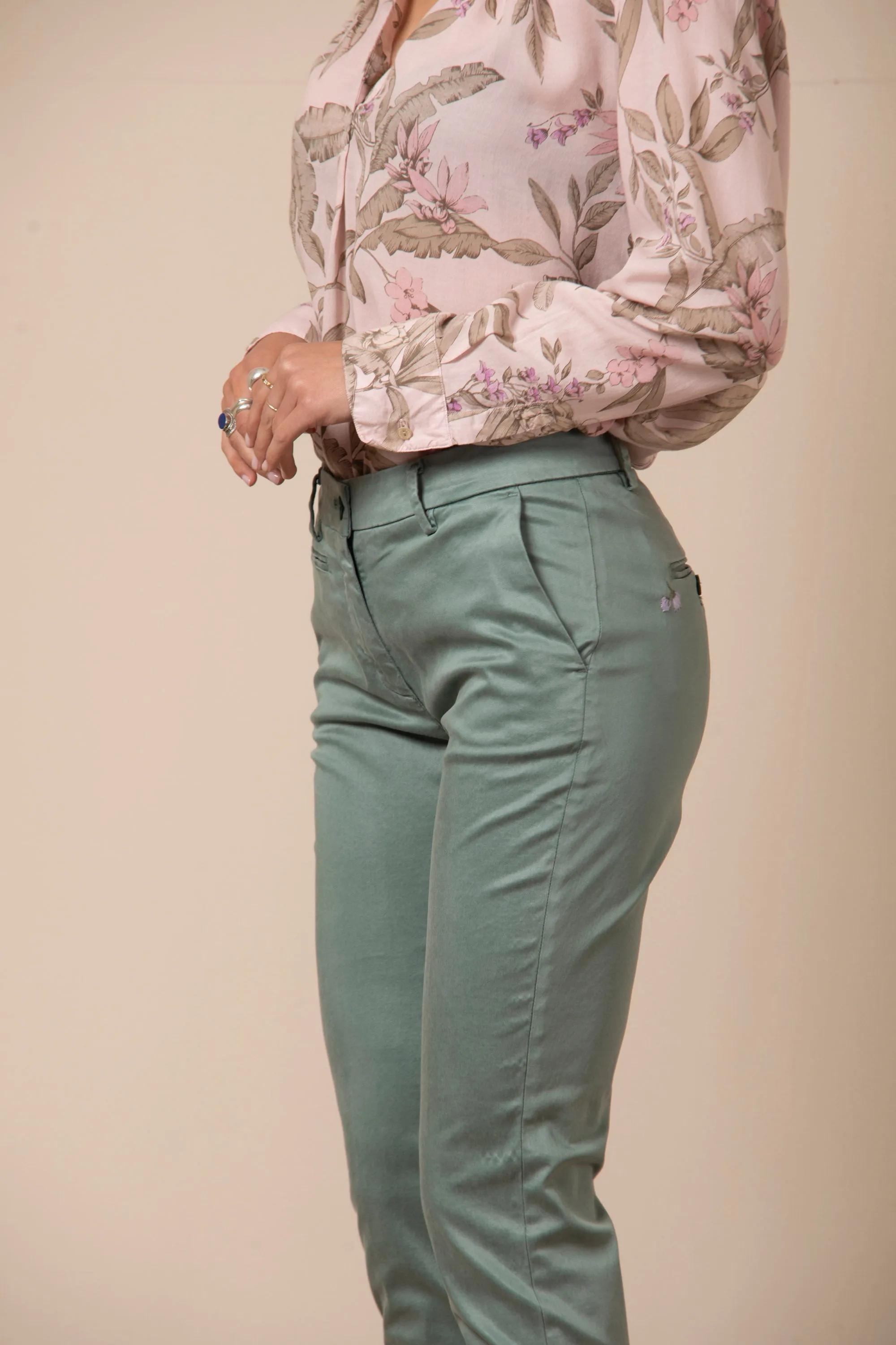 New York Slim woman chino pants in stretch satin with embroidery slim sold by Mason's product image thumbnail 2