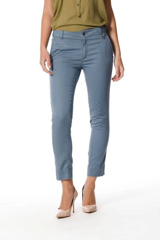 Jaqueline Capri woman chino pants in tencel curvy ① sold by Mason's