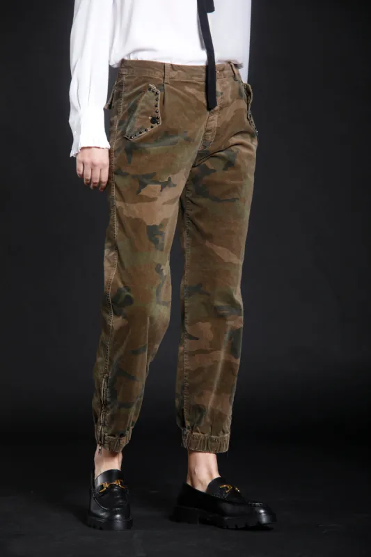 Evita woman velvet cargo pants with camouflage pattern curvy sold by Mason's