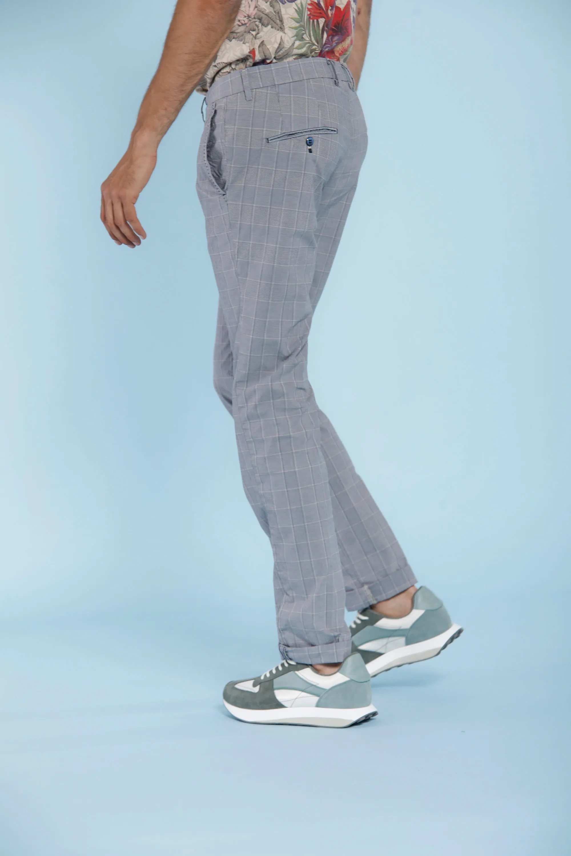 Torino Ocean man chino pants in cotton and tencel with wales pattern slim sold by Mason's product image thumbnail 4